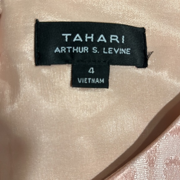 Elegant dress with back closure, pink color, size 4 - Picture 4 of 5